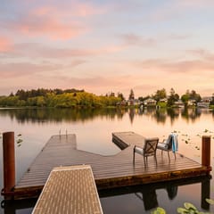 Lakefront Oasis